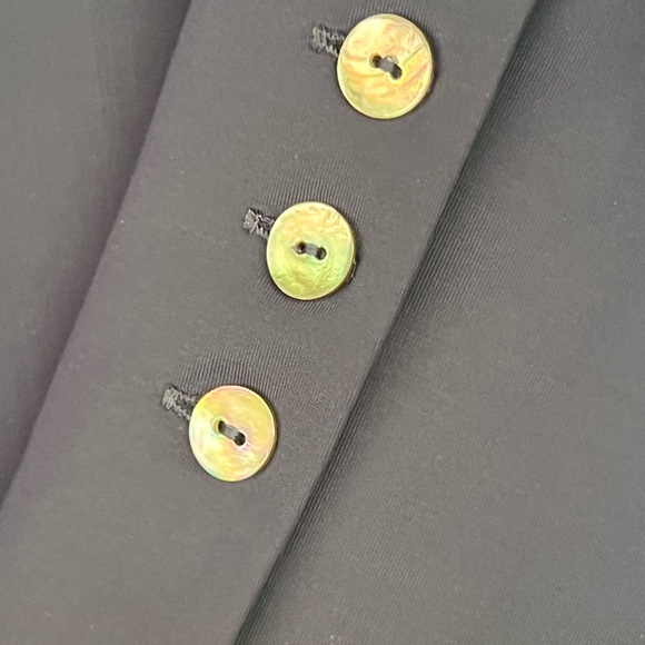 Classically Simple Navy Blouse - Picture 6 of 6